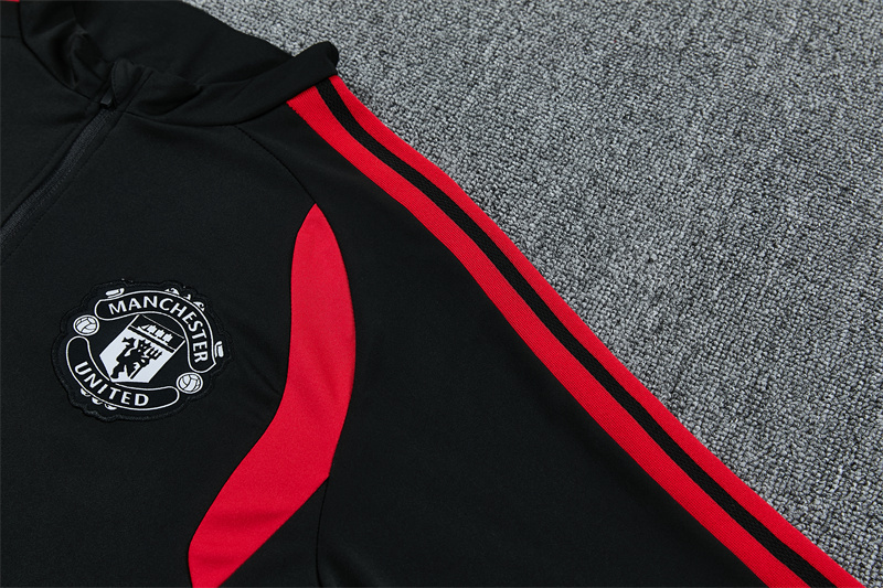 26/27 Manchester United Black Tracksuits