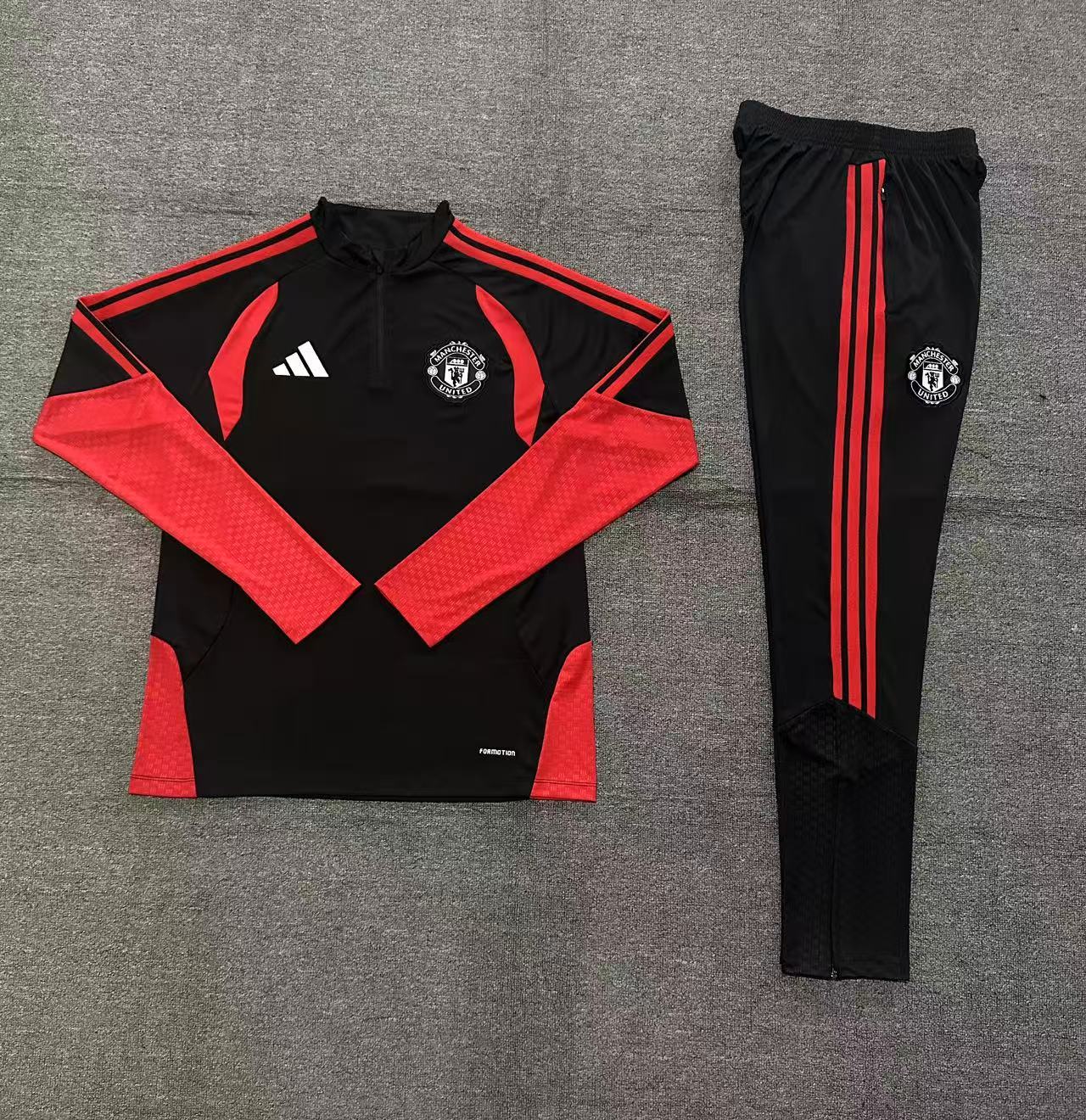 26/27 Manchester United Black Tracksuits