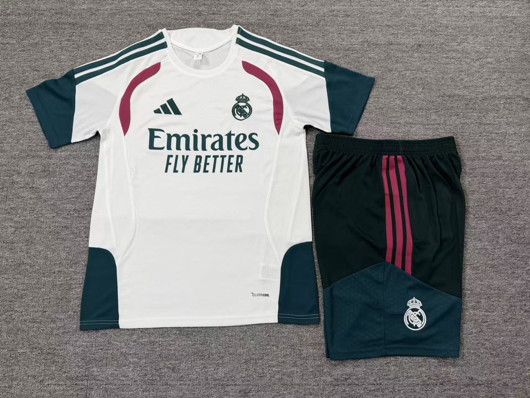 26/27 Real Madrid white Short Sleeve Tracksuits