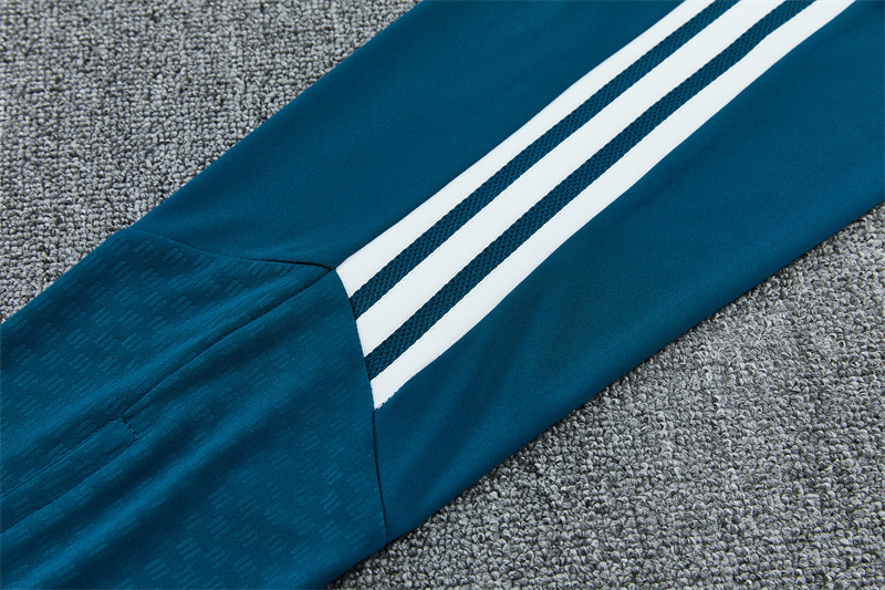26/27 Arsenal Red and Blue Tracksuits