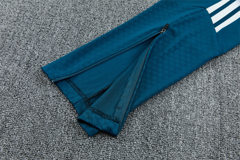 26/27 Arsenal Red and Blue Tracksuits