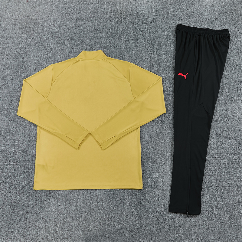 26/27 AC Milan Gold Tracksuits AC