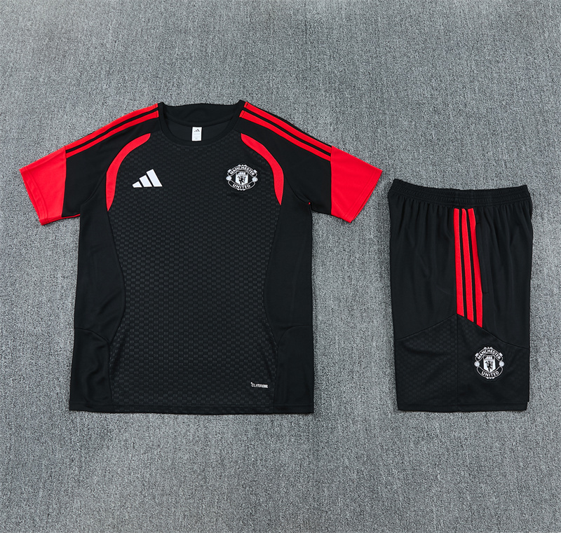 26/27 Manchester United Black Short Sleeve Tracksuits