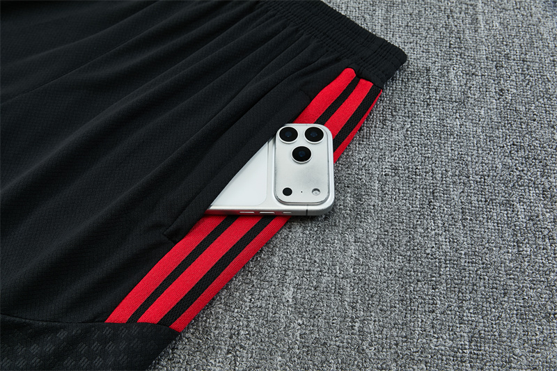26/27 Manchester United Black Short Sleeve Tracksuits