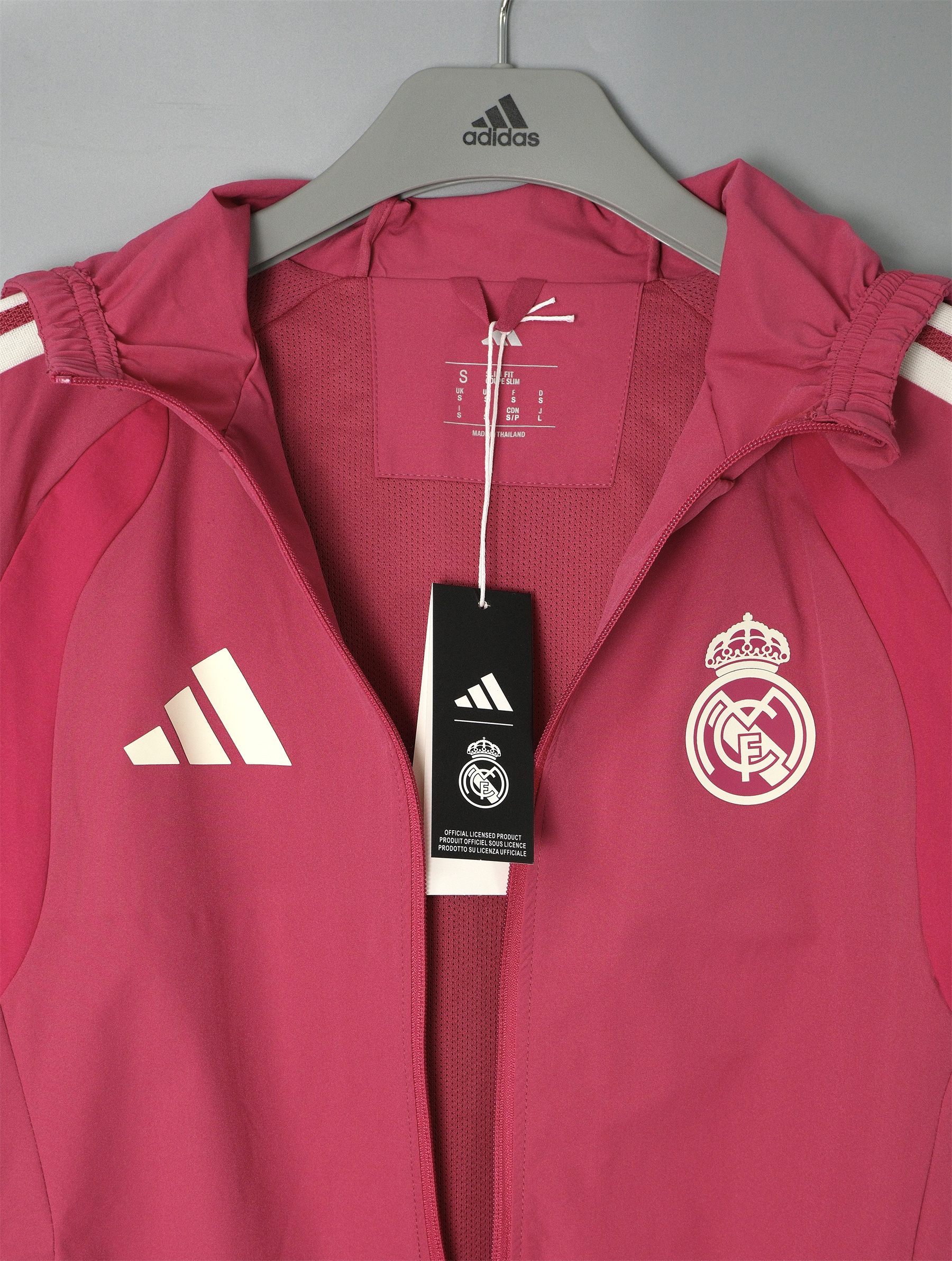 26/27 Real Madrid Fuchsia Hooded Windbreaker