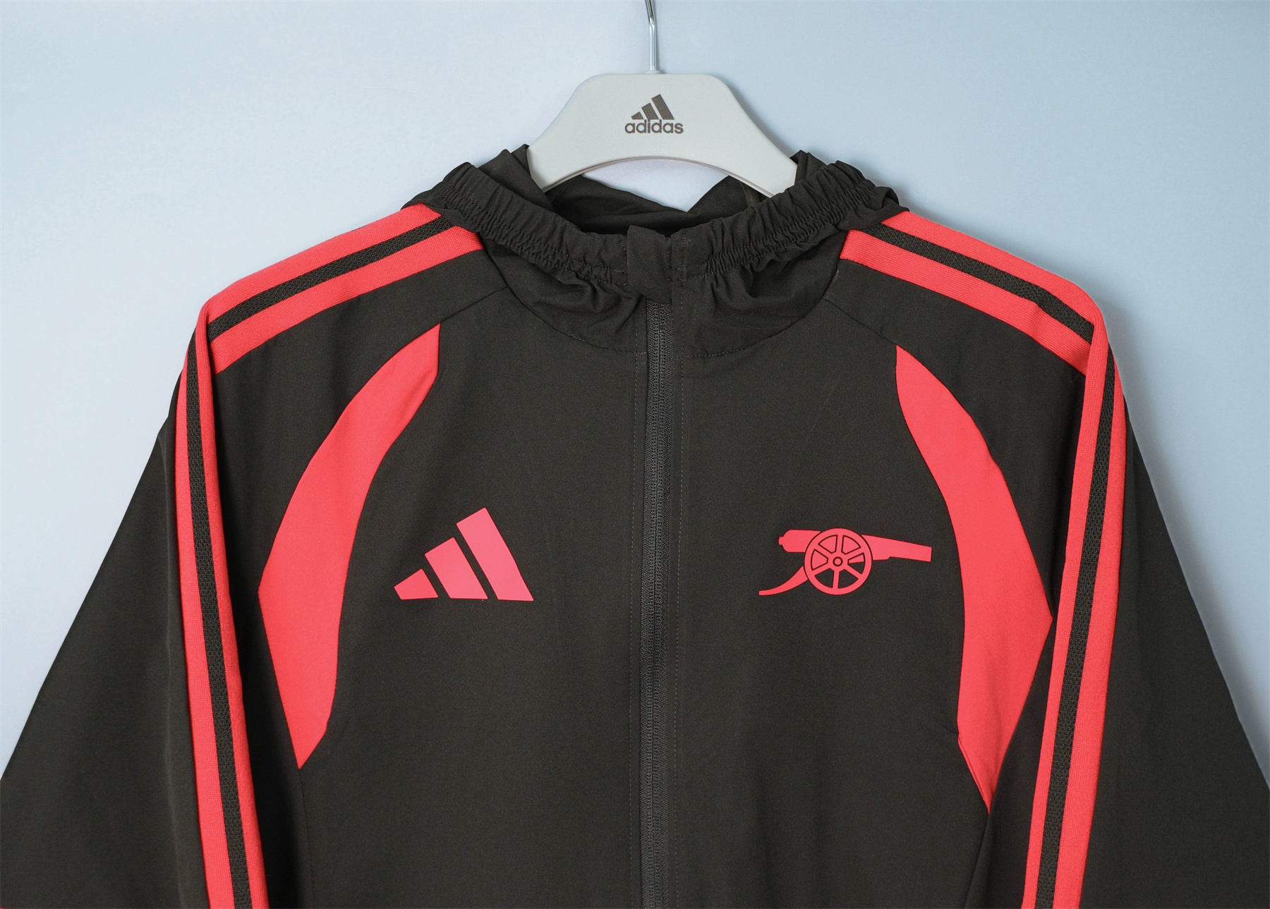 26/27 Arsenal Black Hooded Windbreaker