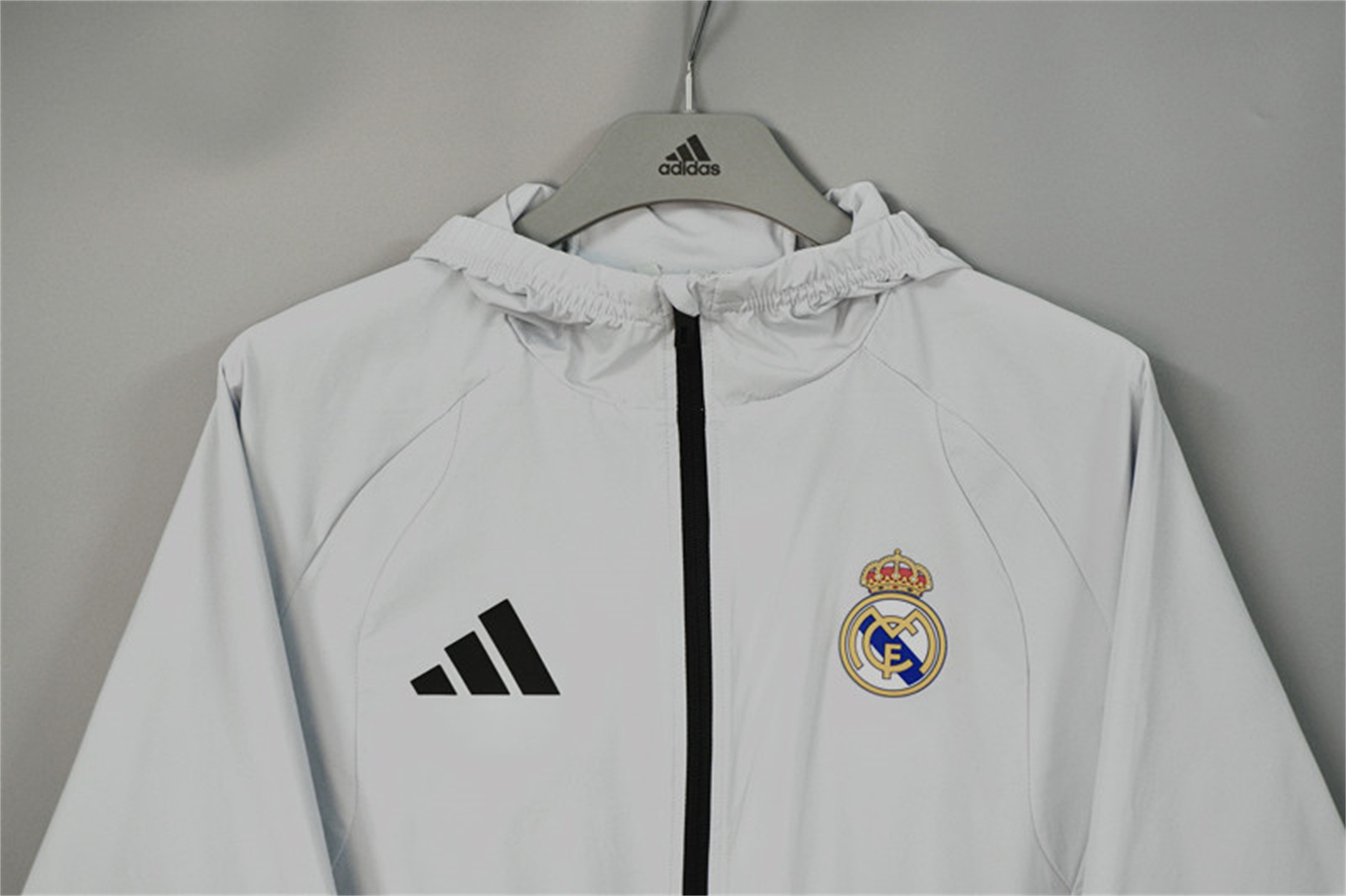 26/27 Real Madrid Light Grey Hooded Windbreaker