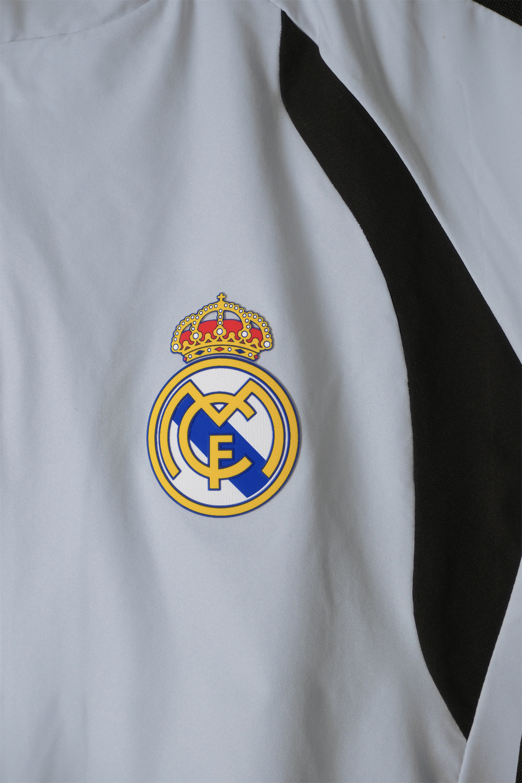26/27 Real Madrid Light Grey Hooded Windbreaker