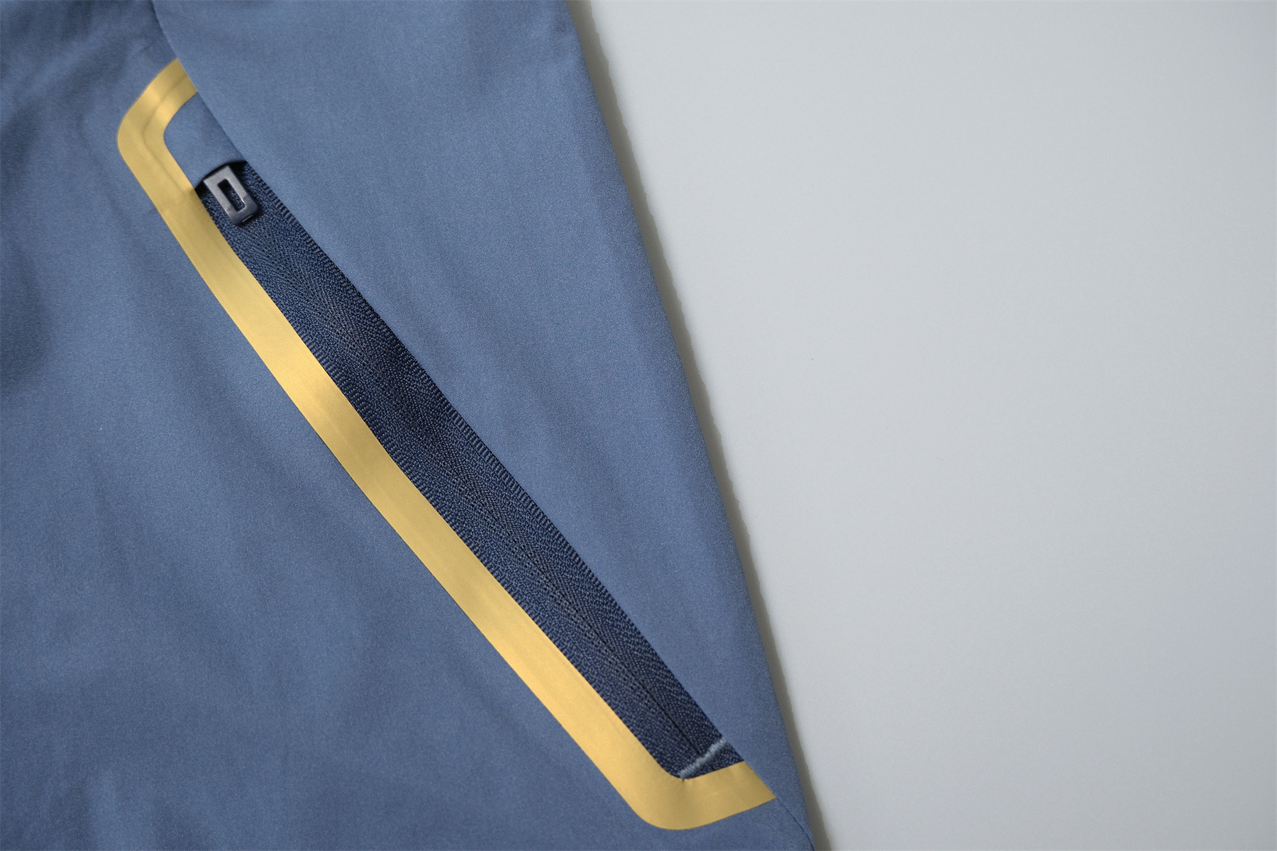26/27 Real Madrid Blue-Grey Hooded Windbreaker