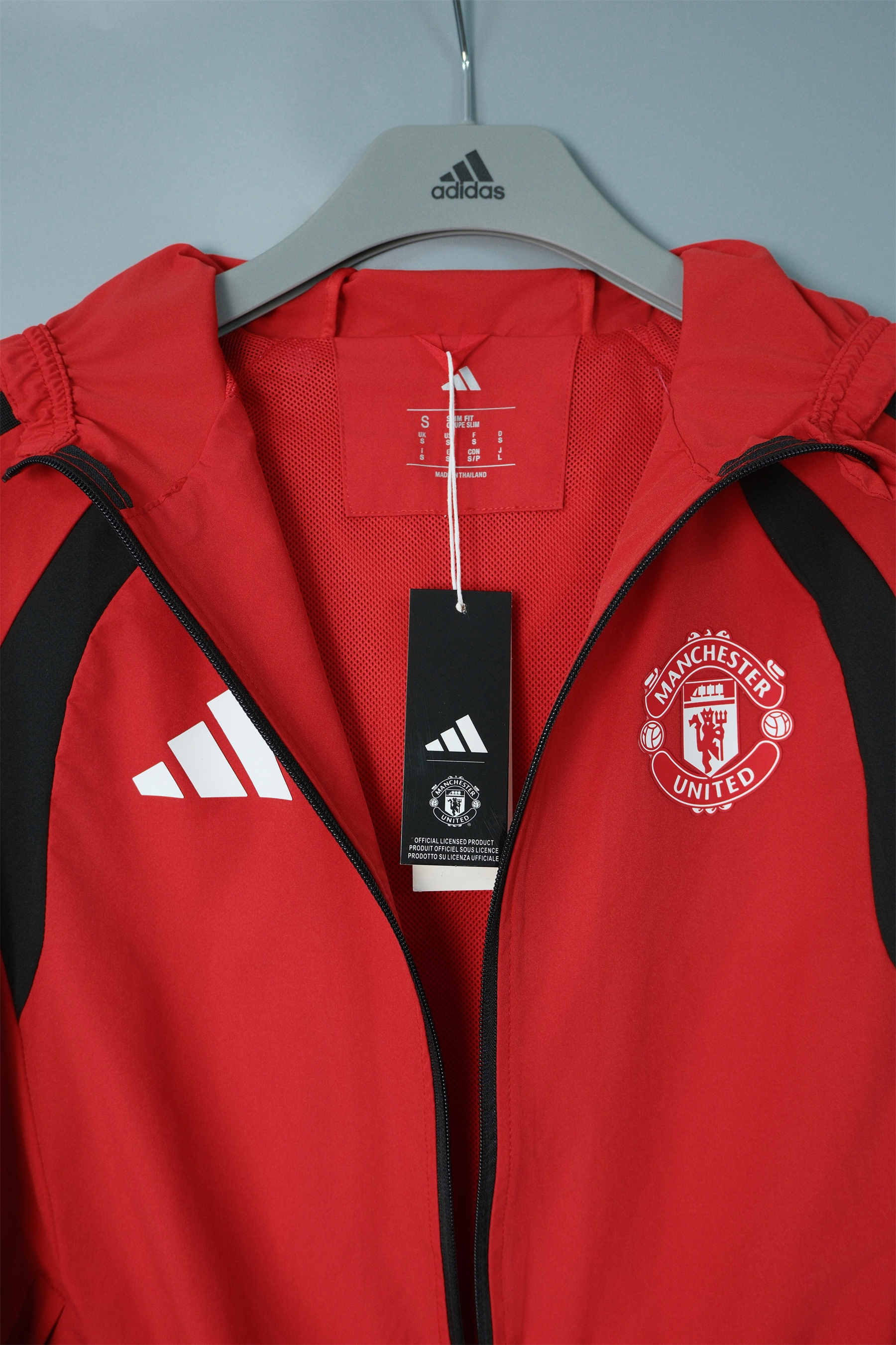 26/27 Manchester United Red Hooded Windbreaker