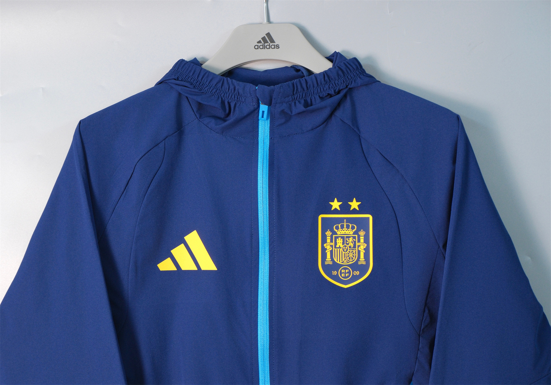 26/27 Spain Royal Blue Hooded Windbreaker