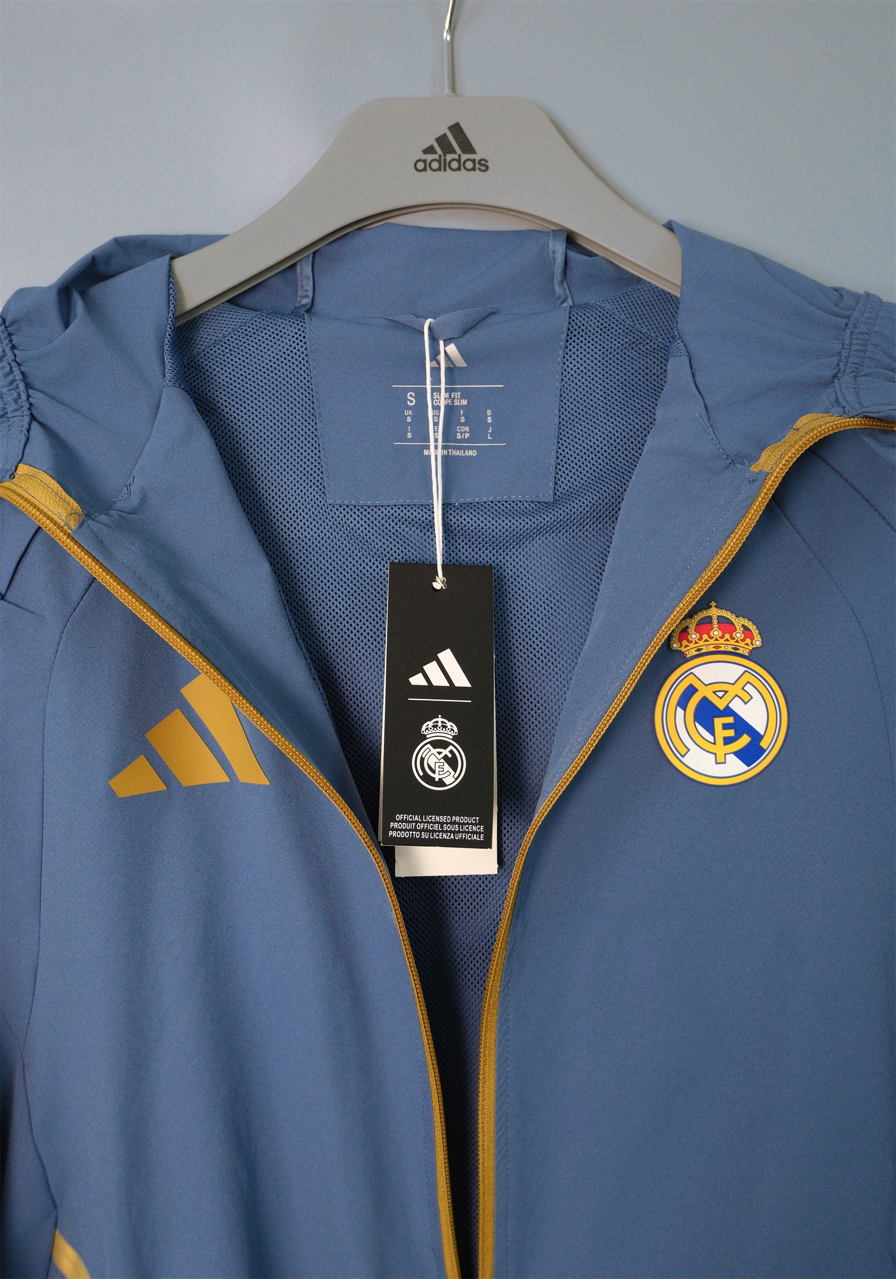 26/27 Real Madrid Blue-Grey Hooded Windbreaker