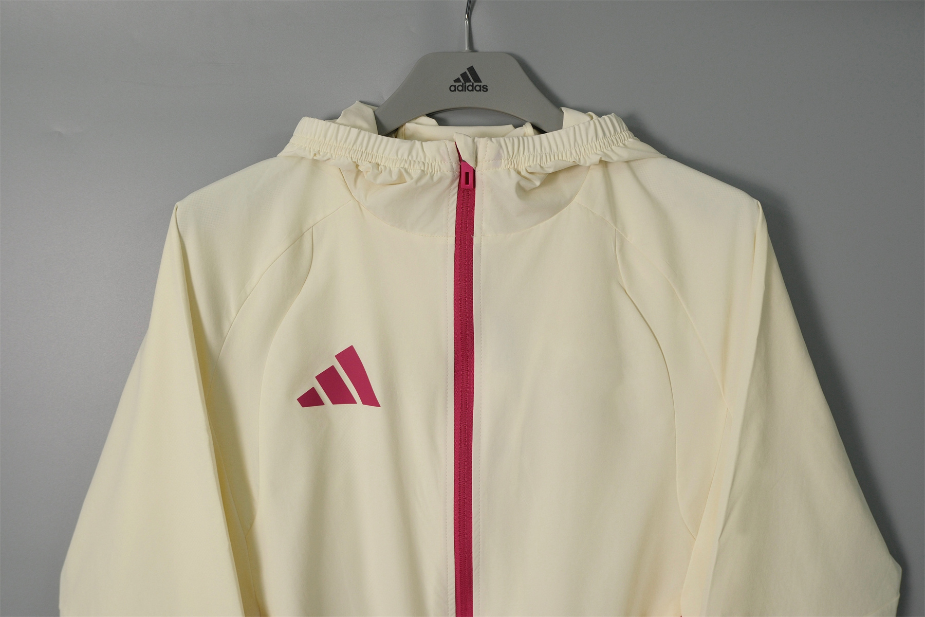 26/27 Adidas Beige Hooded Windbreaker