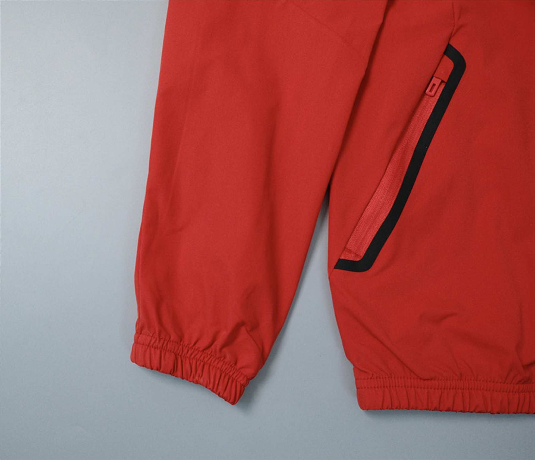 26/27 Liverpool Red Hooded Windbreaker