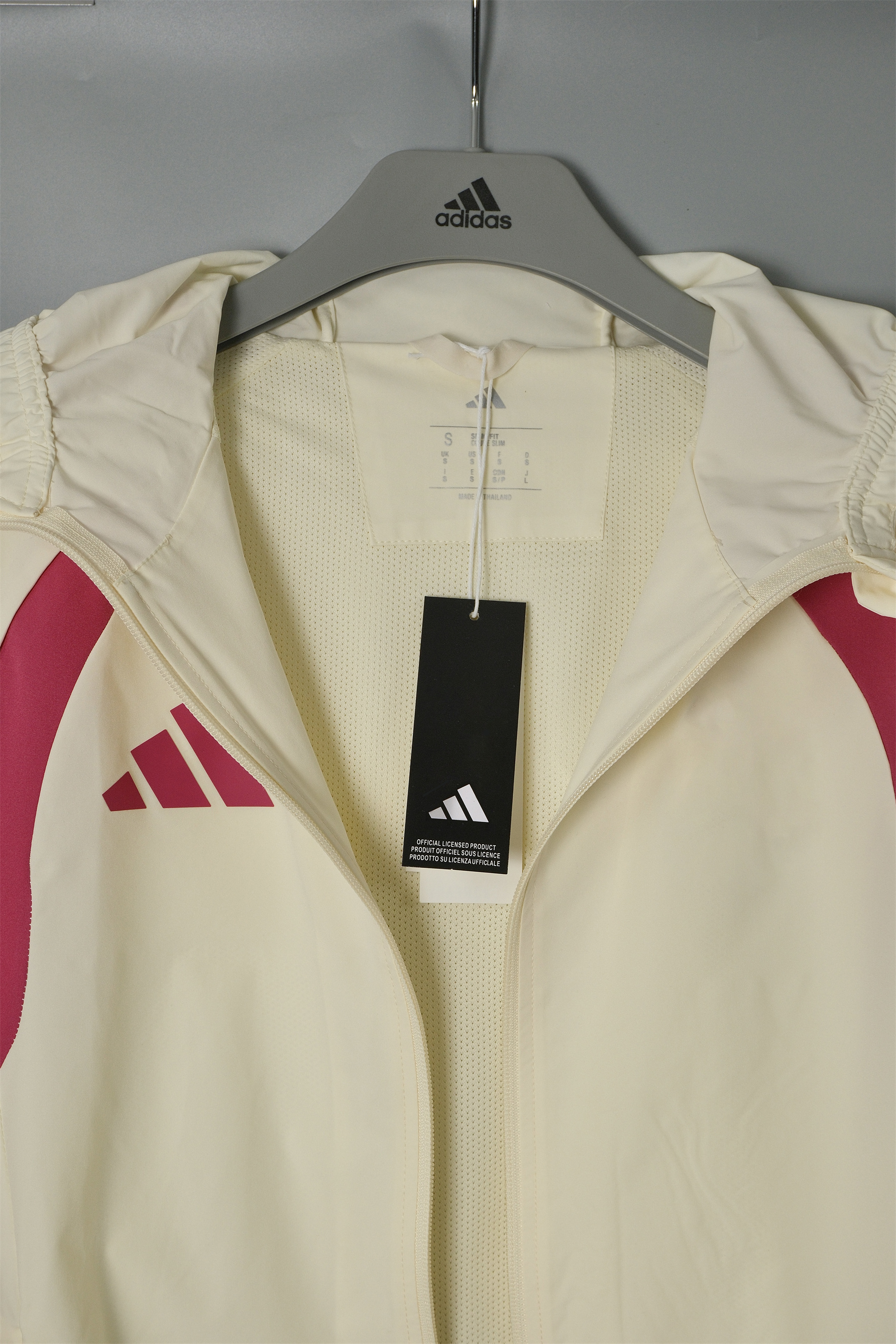 26/27 Adidas Beige Hooded Windbreaker