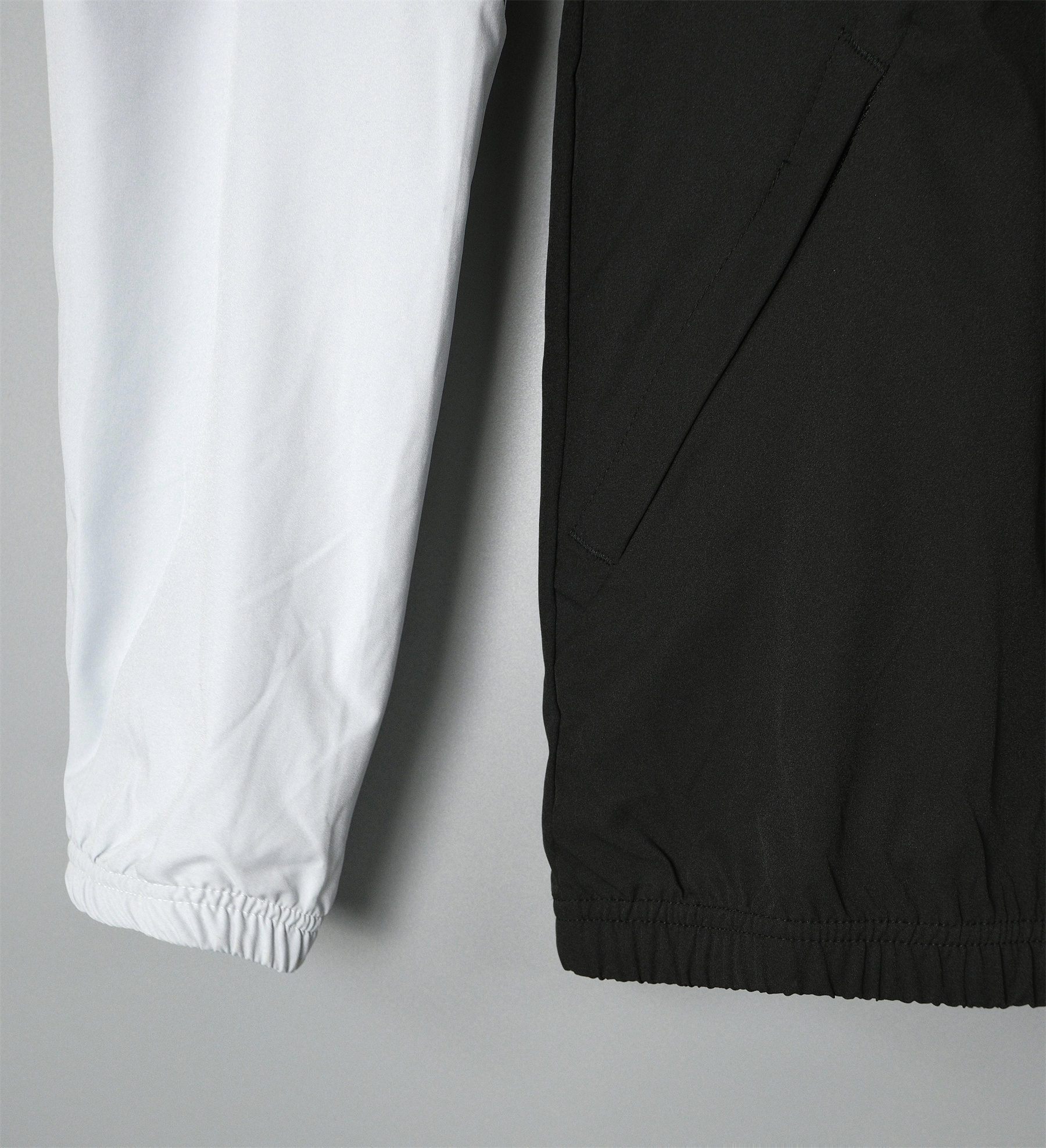 26/27 Spain Black Hooded Windbreaker