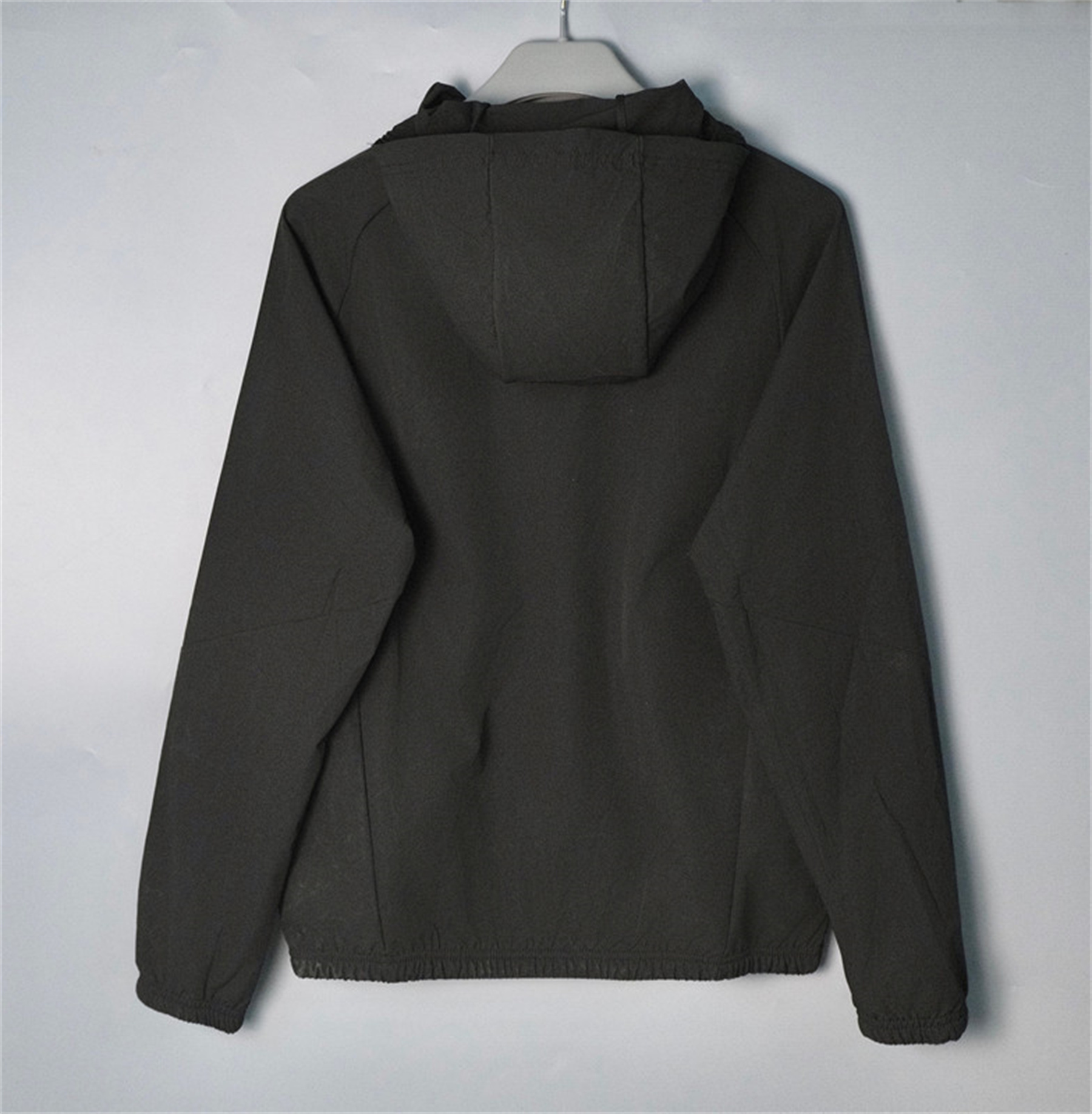 26/27 Manchester United Black and red Hooded Windbreaker