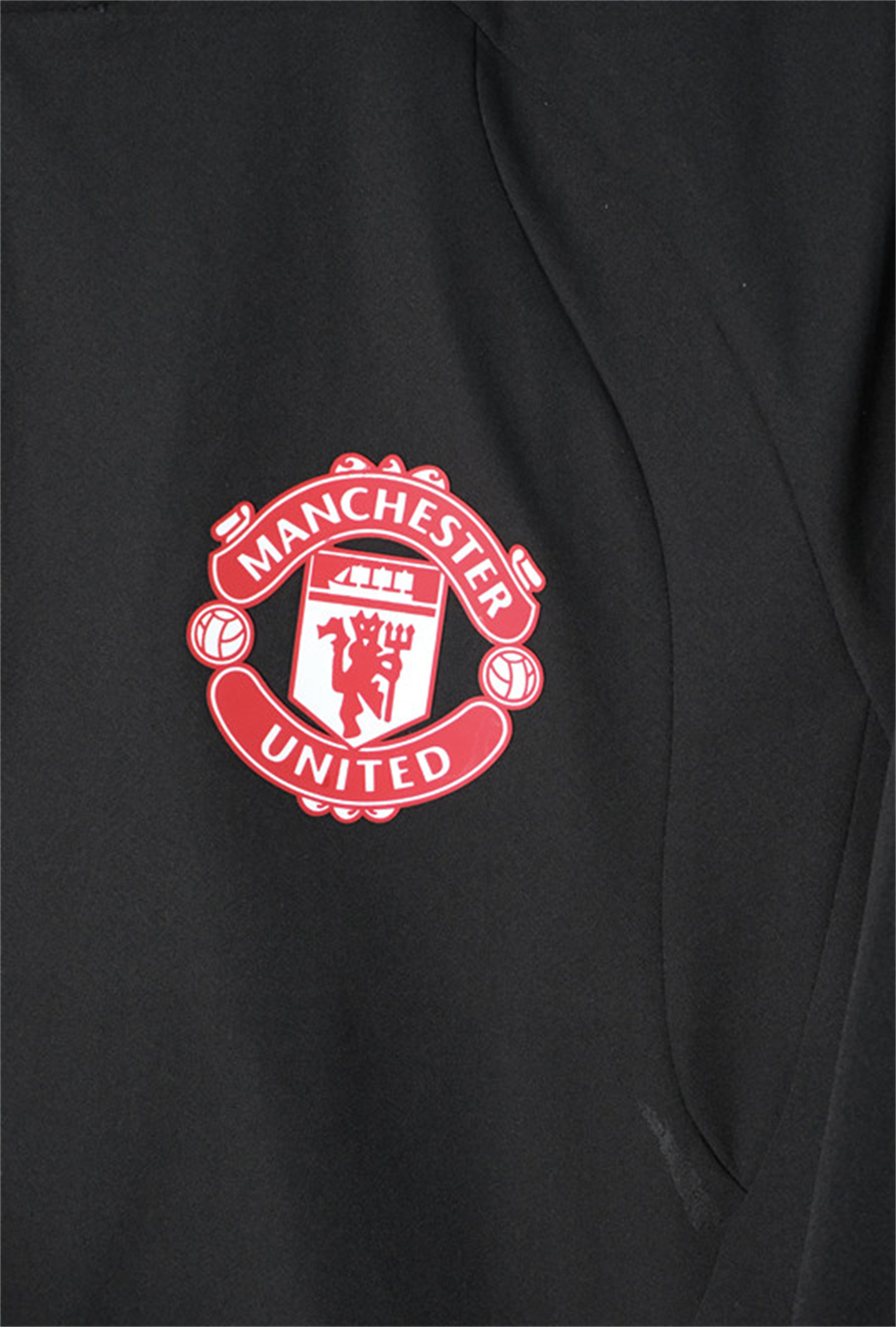 26/27 Manchester United Black and red Hooded Windbreaker