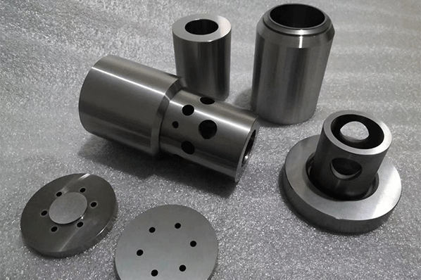 August - The Cutomized Tools
