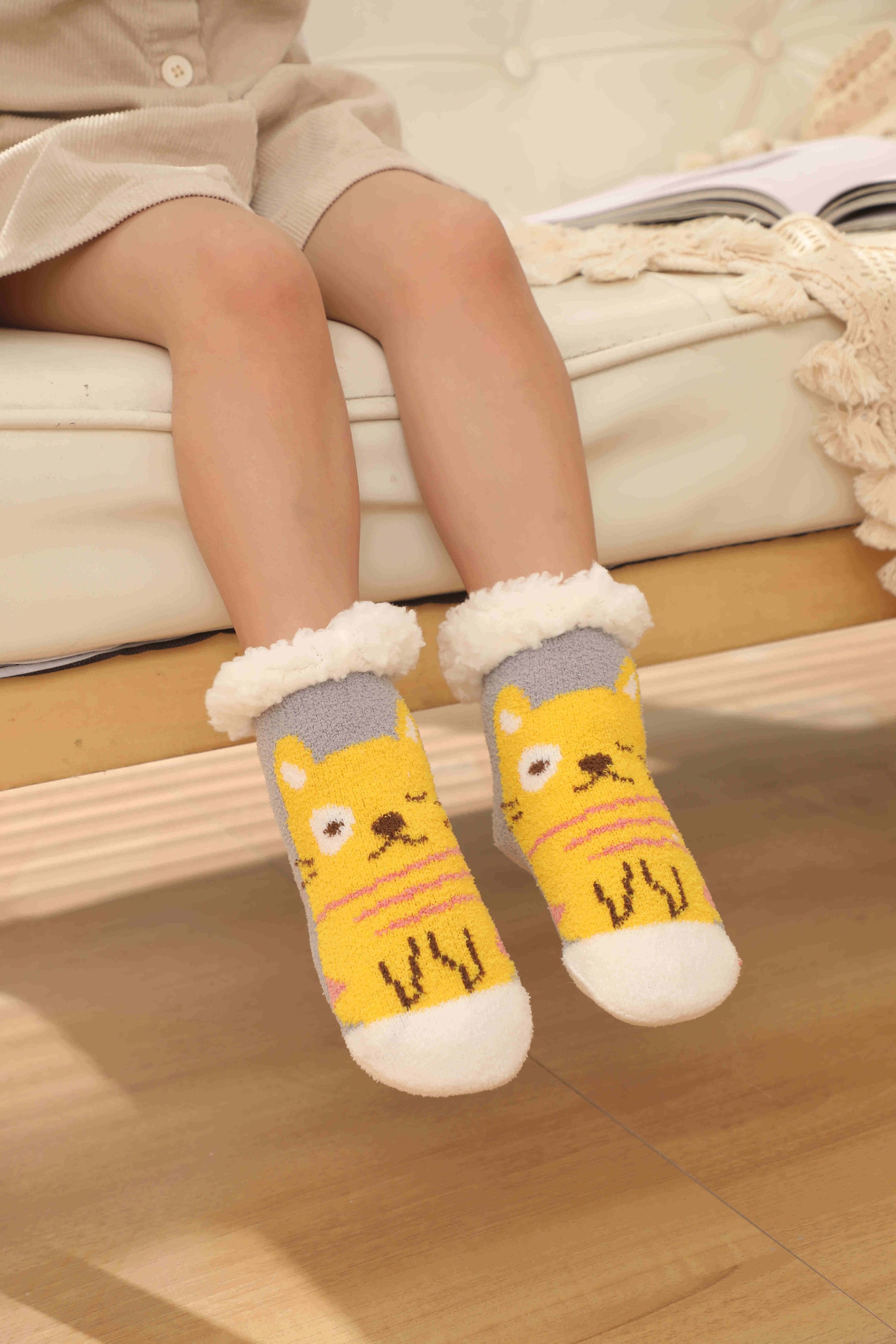 YFS-19 Slipper Socks with Grippers for Women Socks for Women Home Sleeping Winter Socks