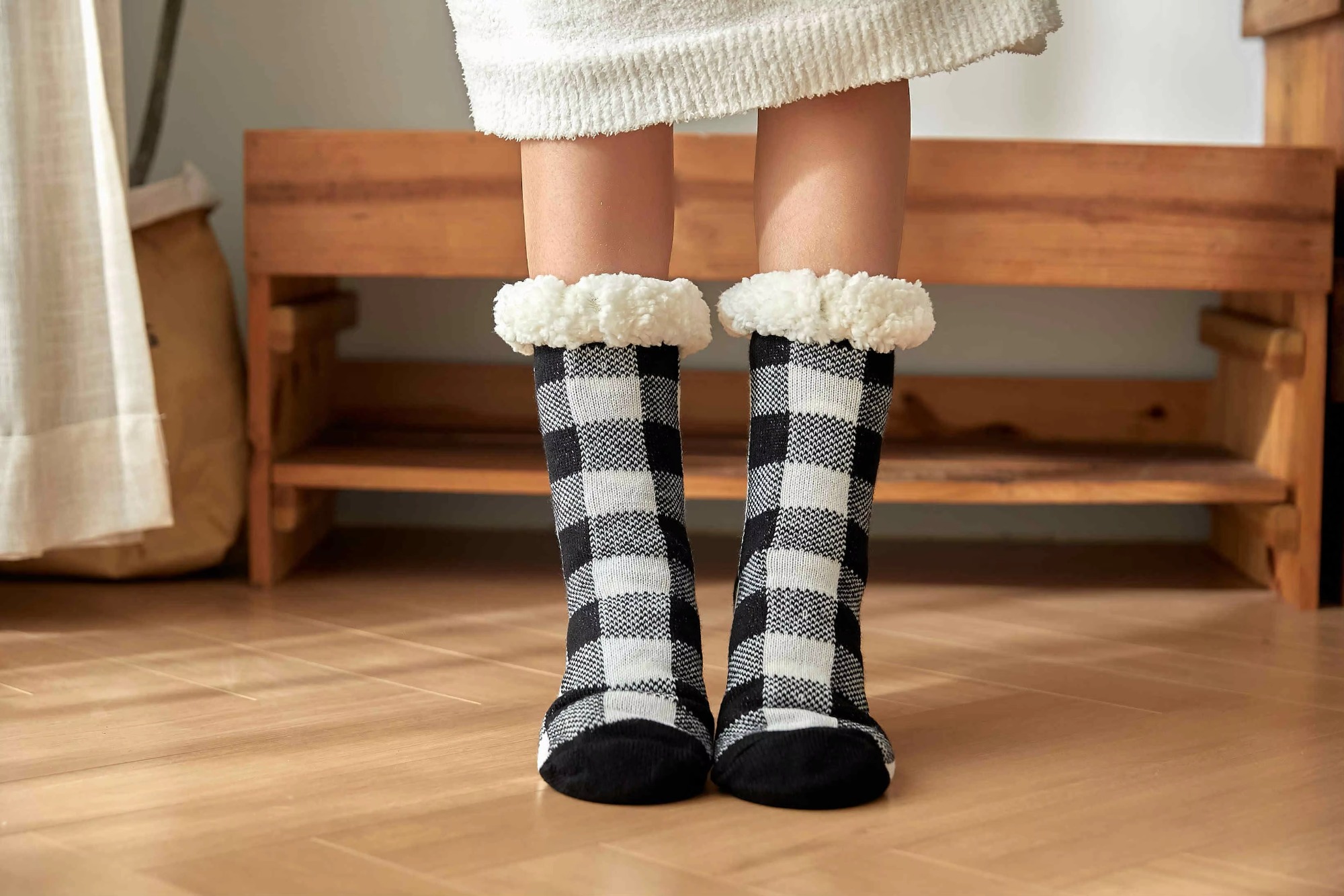YFS-18 Slipper Socks with Grippers for Women Socks for Women Home Sleeping Winter Socks