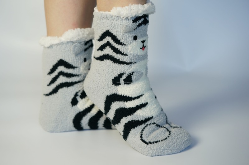 YFS-27 Slipper Socks with Grippers for Women Socks for Women Home Sleeping Winter Socks