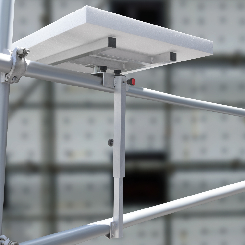 Drehteller für Fassadendämmung - Platten kleben am Gerüst