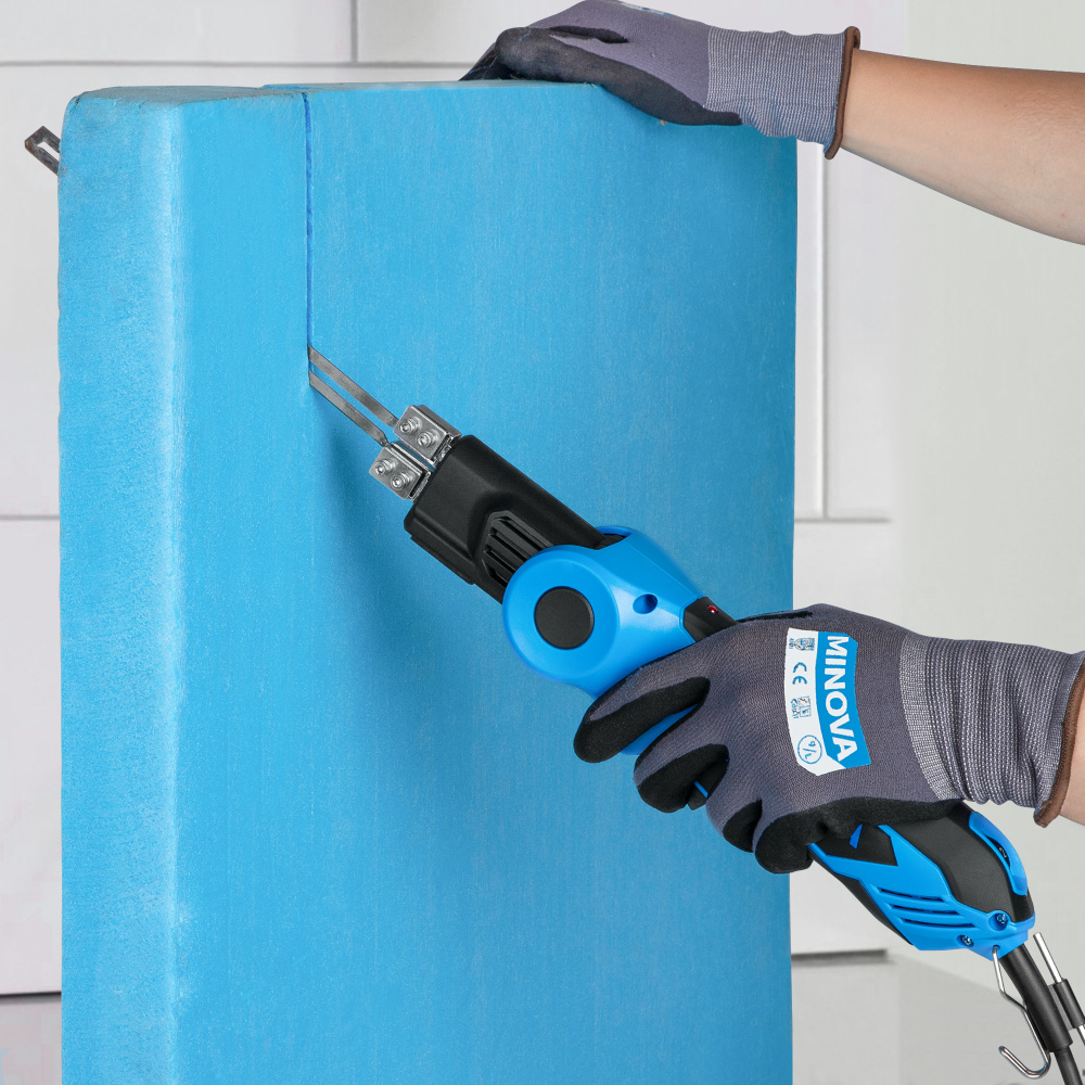 Styroporschneider 260 Watt / 1.300mm + STYROCUTTER 250W, Luftgekühltes Netzteil, Komplettset inkl. 8 Schneidedrähte, 1 Styrogrips, Softbag und 6 Klingen für Handschneider