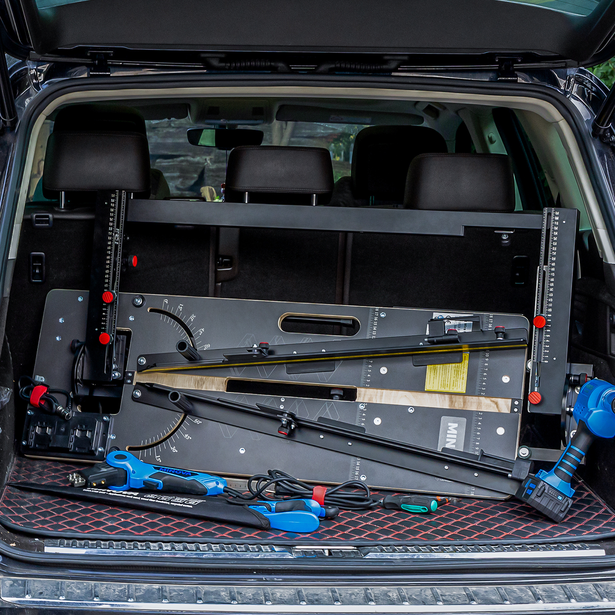 Styroporschneider MODELL 8 PROFI 260 Watt / 1.300mm Komplettes Set inklusive 8 Schneidedrähten Heißdrahtschneider & Batteriekonverter Geeignet für Bos AKKU (ohne AKKU)