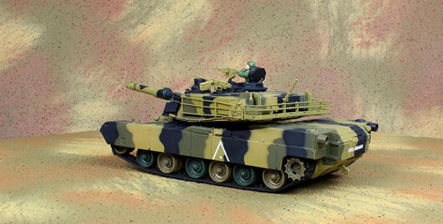 1:24 USA M1A2 RC tank with infrared battle system