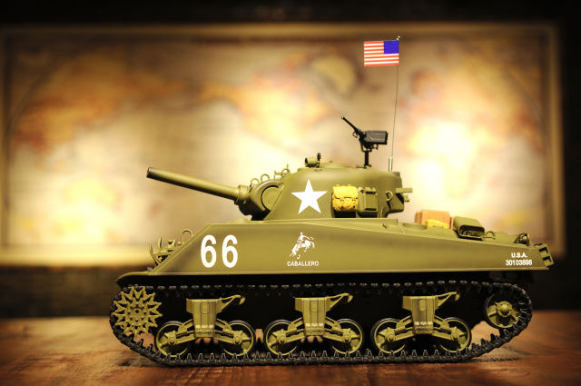 1:16 USA M4A3 Sherman RC Tank - Basic version