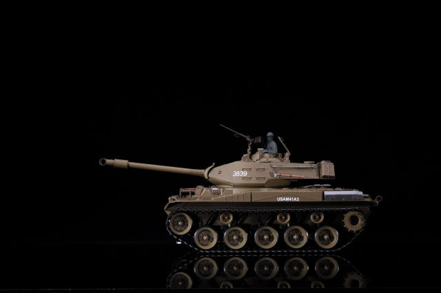 1:16 USA M41 Walking Bulldog RC Tank - Basic version