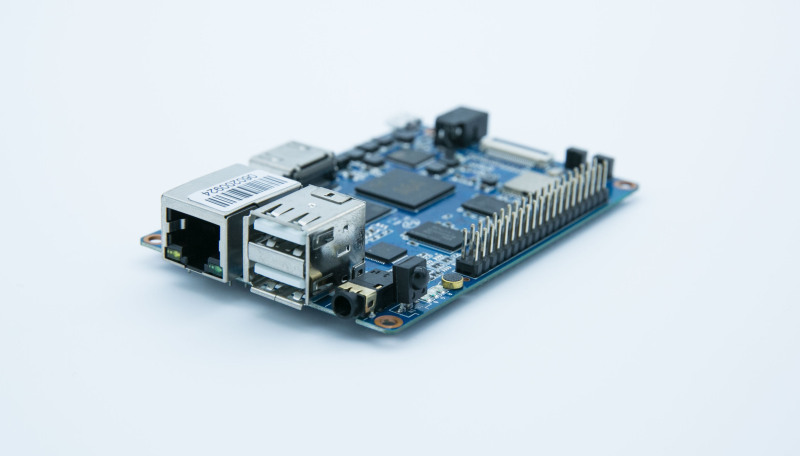 BPI-M64 with Allwinner A64 chip design,2 GB DDR3 RAM and 8G eMMC