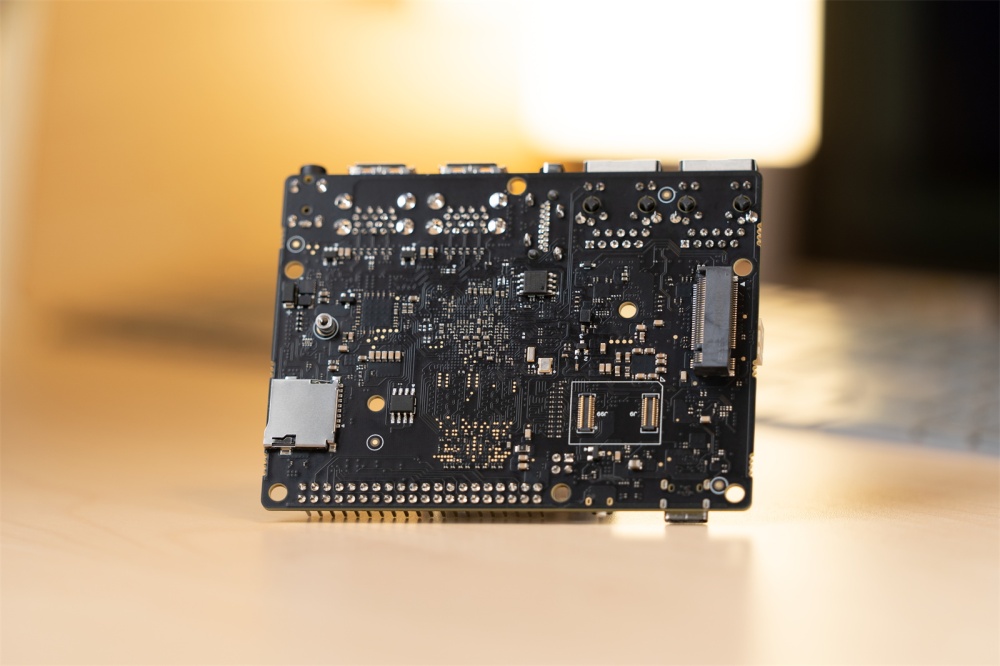 youyeetoo StarFive VisionFive2 13TOPS AI KIT,13TOPS Hailo-8L, 8GB RAM, StarFive JH7110, x2 GbE LAN Port , RISC-V Single Board Computer AI Deepl Edge Machine