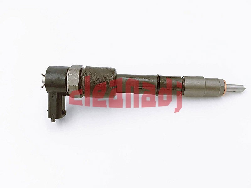 0445110821 Fuel Injection Diesel Injector