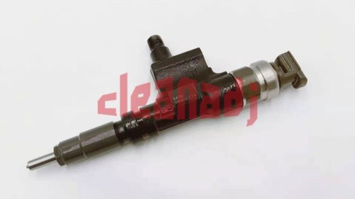 095000-8470 Fuel Injection Diesel Injector