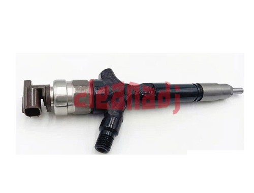 23670-30050 Fuel Injection Diesel Injector
