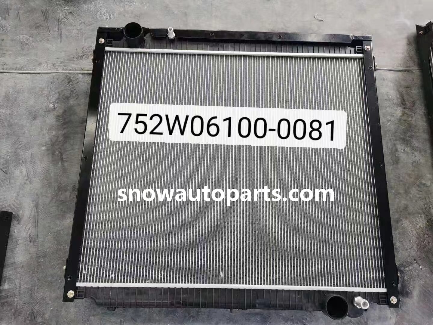 HOWO T5G tractor radiator OEM:752W06100-0081