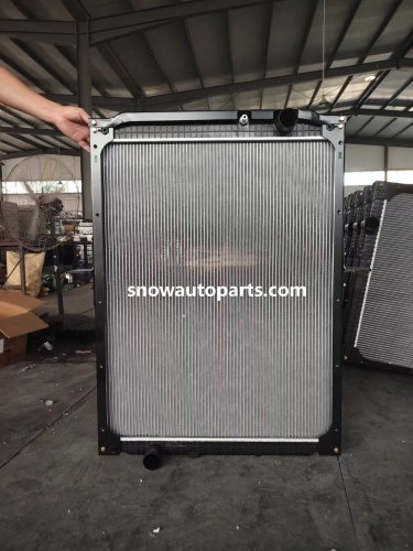 HOWO A7 truck radiator WG9918530001
