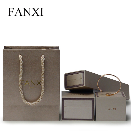 FANXI D023 Wholesale Custom Logo Color Printed Luxury Paper Bag Jewelry Gift Packaging Bags with Handle Recycle Paper Shopping Bag
