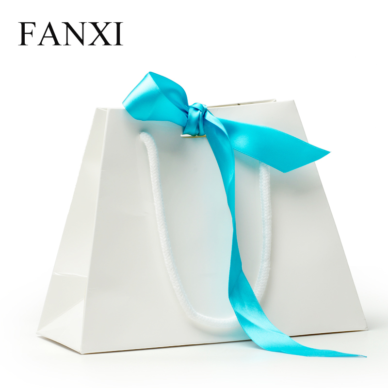 FANXI D021 Wholesale Luxury Custom Color Handle Gift Packaging Bags With Silk Ribbon Craft Shopping Gift Paper Jewelry Bag