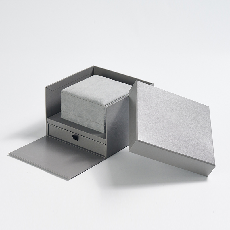 Custom logo/colour leather jewelry packaging box with microfiber inside