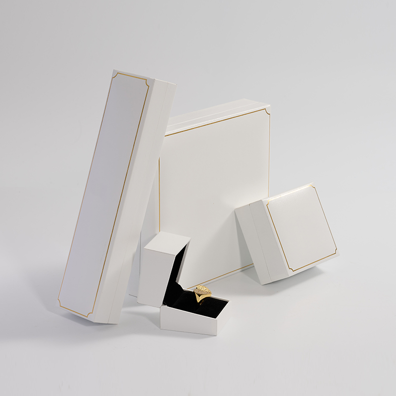 Custom logo & colour leatherette paper jewellery packing box