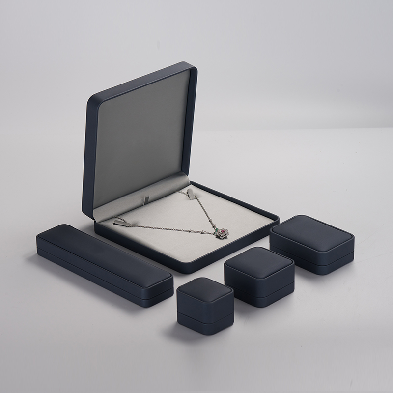 Custom luxury PU leather jewelry packing box