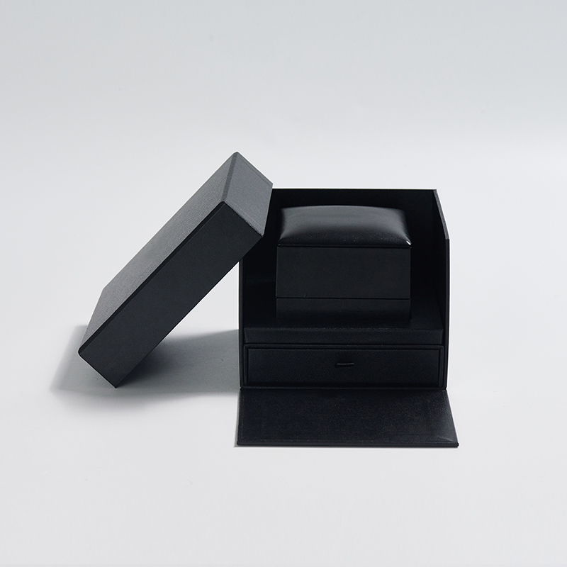 Custom leather jewelry packaging box with outer box