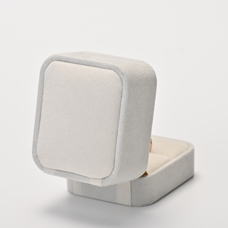 custom cream velvet jewelry box for ring