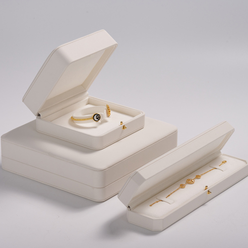 Custom logo/colour beige PU leather jewelry packing box