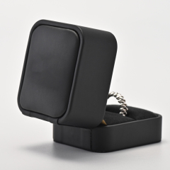 custom logo/colour black leather jewelry box with microfiber inside
