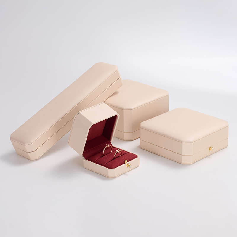 custom logo colour leather jewelry box with microfiber inside