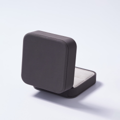 custom logo & colour PU leather jewelry box with microfiber inside
